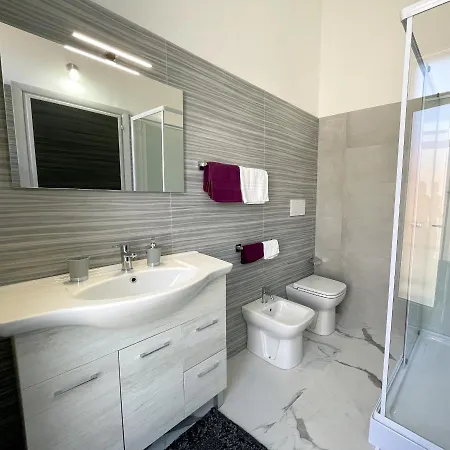 Palazzo Degli Artigiani In Centro A Apartment *