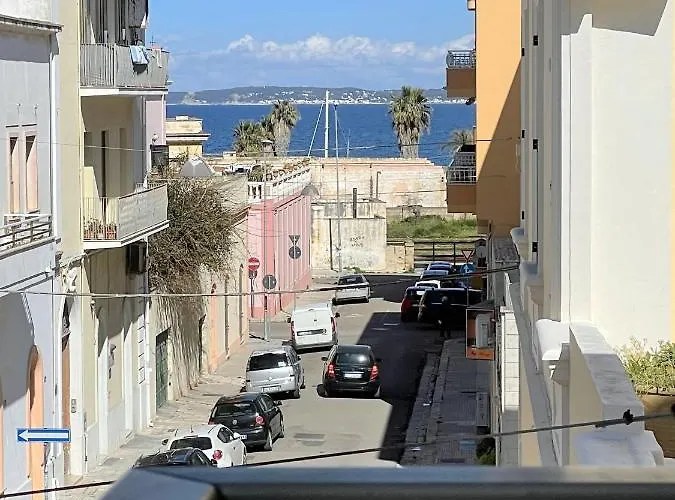 Palazzo Degli Artigiani In Centro A Apartamento *