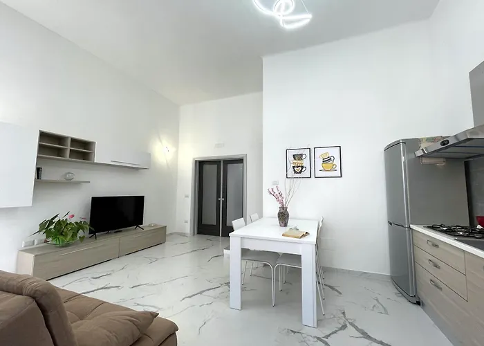 Palazzo Degli Artigiani In Centro A Apartamento